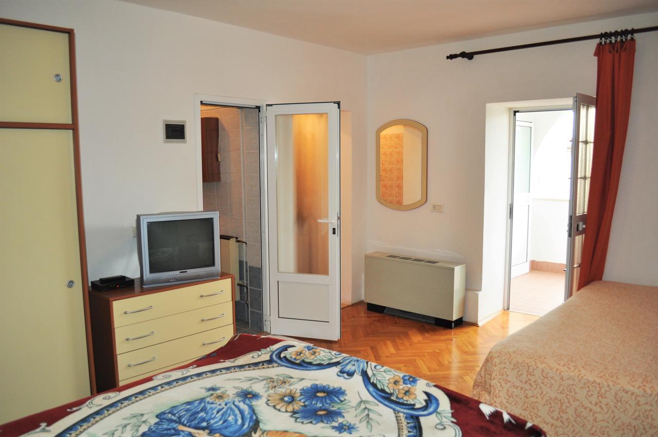 Tri Srca Apartments & Rooms Funtana Dış mekan fotoğraf