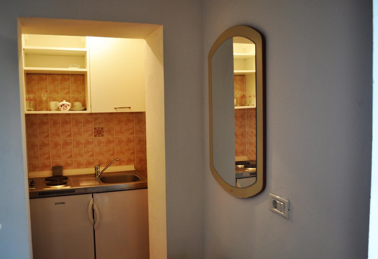 Tri Srca Apartments & Rooms Funtana Dış mekan fotoğraf