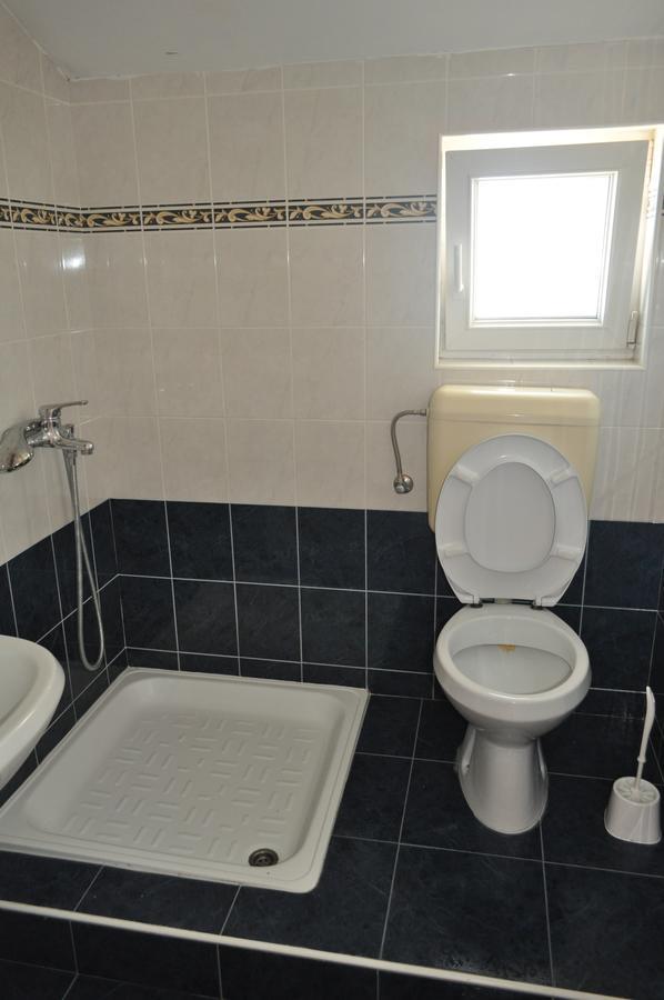 Tri Srca Apartments & Rooms Funtana Dış mekan fotoğraf