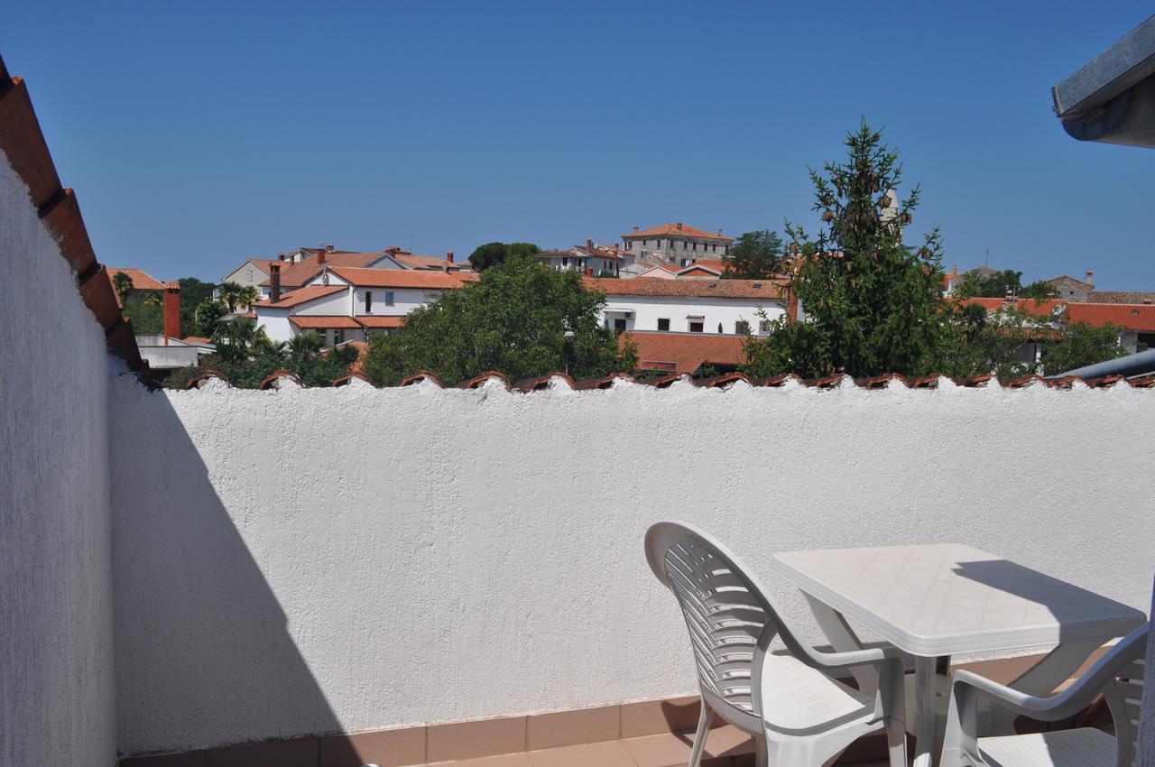 Tri Srca Apartments & Rooms Funtana Dış mekan fotoğraf
