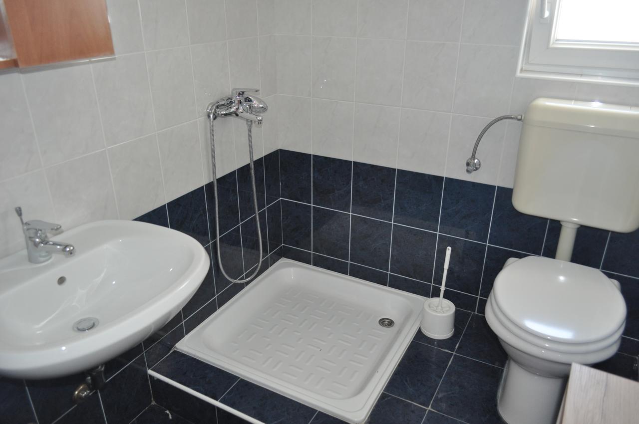 Tri Srca Apartments & Rooms Funtana Dış mekan fotoğraf